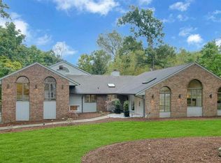 7 Dogwood Hill Rd, Upper Saddle River, NJ 07458