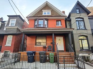 64 Lansdowne Ave #BASEMENT, Toronto, ON M6K 2V9