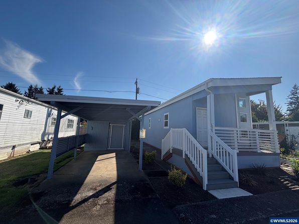 4882 Lancaster 2 Dr NE
