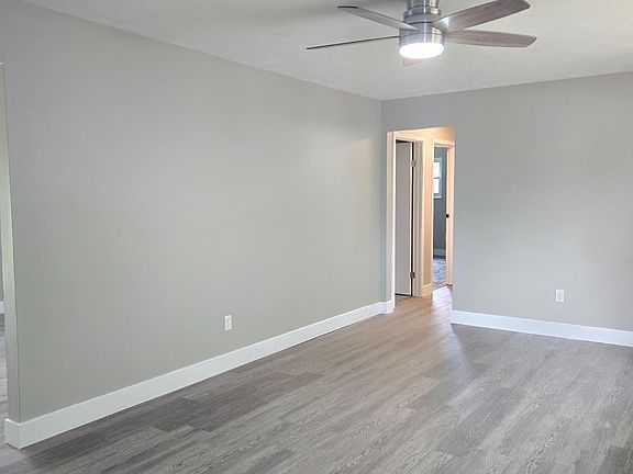 5th image of 7654 Rosewood Dr
