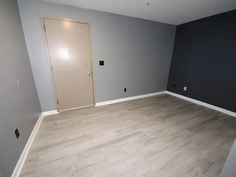 514 Saint Paul Pl #C — Photo 3