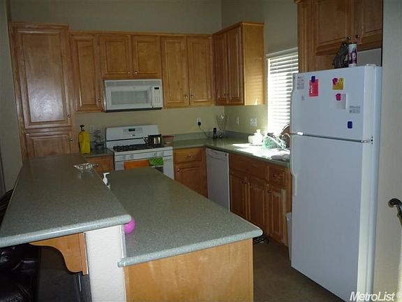 5th image of 3802 Bella Flora Dr