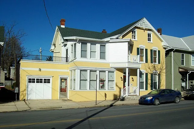 12 N Potomac St #14 — Photo 1