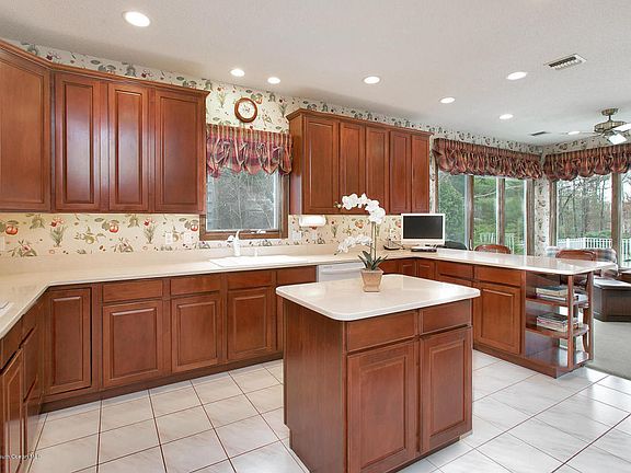 3rd image of 216 Medjay Ln