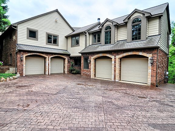 4th image of 10520 Viking Ct