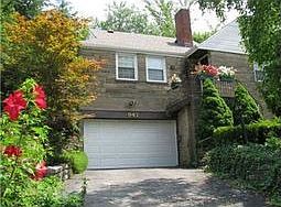 Home for Sale in Mt. Lebanon, Pennsylvania $199,000