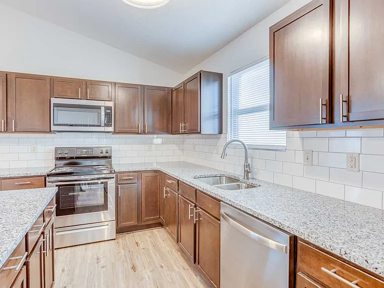 1048 E Karla Ave — Photo 12