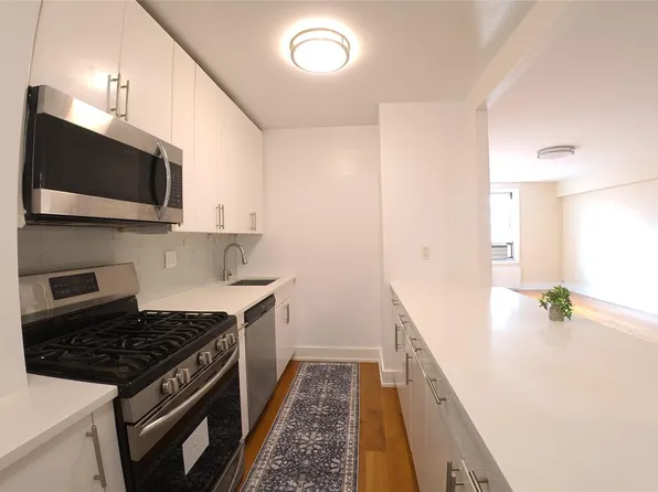 14220 Franklin Avenue #7F, Flushing, NY 11355