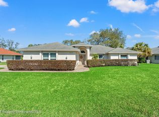 9665 Southern Belle Dr, Weeki Wachee, FL 34613