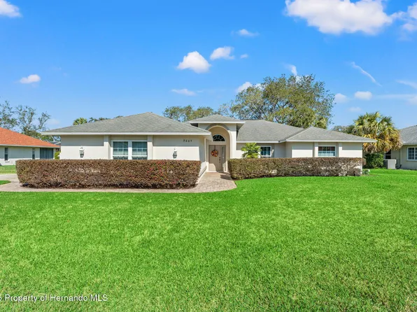 9665 Southern Belle Dr, Weeki Wachee, FL 34613