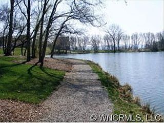 1st image of 41 Lakeway Dr