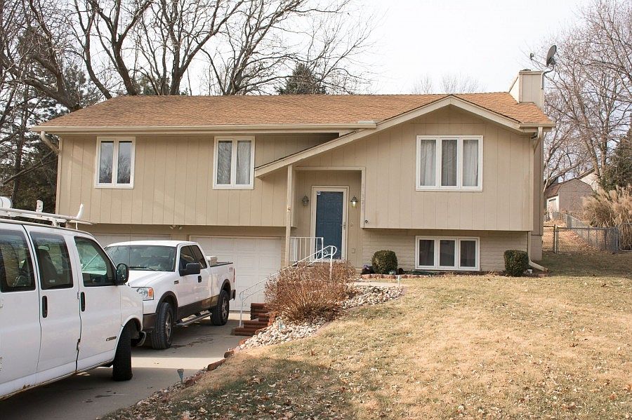 1st image of 15328 Davenport Cir