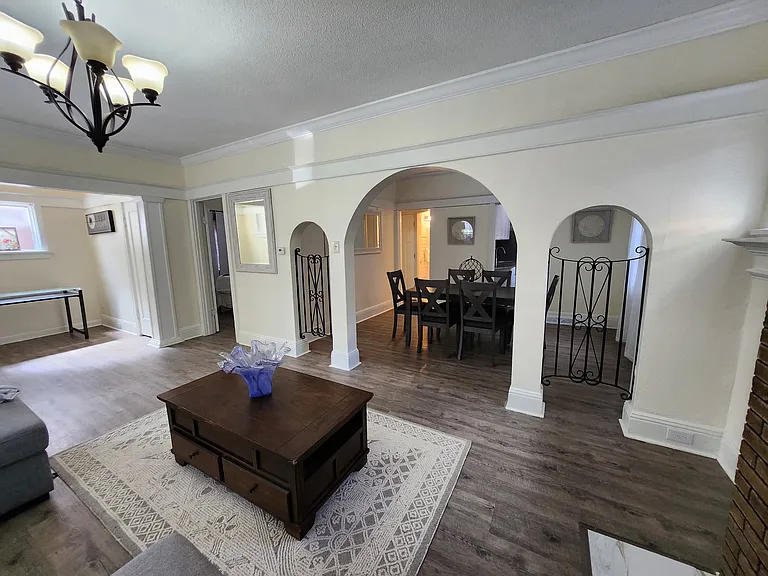 6304 Cabanne Ave — Photo 8
