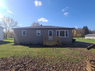 2765 Pinney Topper Rd, Jefferson, OH 44047