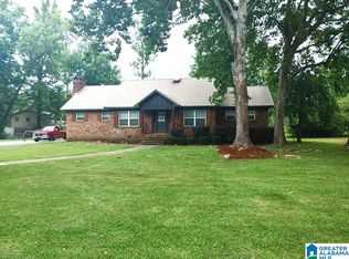 619 Fairlawn Cir, Bessemer, AL 35023