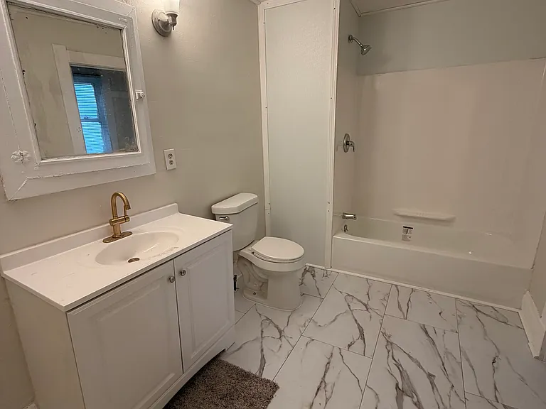 834 N Detroit Ave — Photo 24