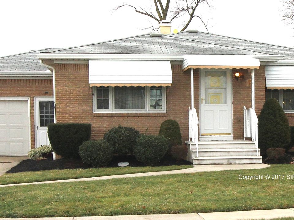 1st image of 62 Lucy Ln