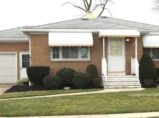 62 Lucy Ln, Cheektowaga, NY