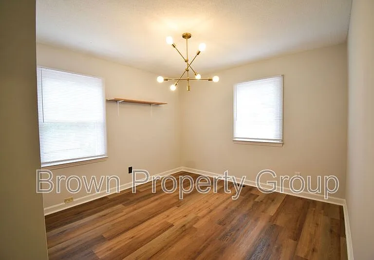 1733 Swann St — Photo 10