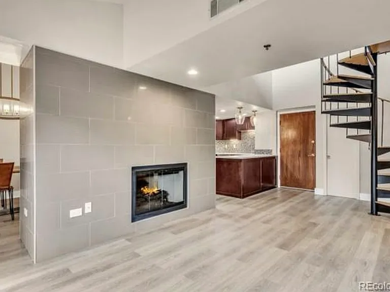 350 Detroit St #409 — Photo 4