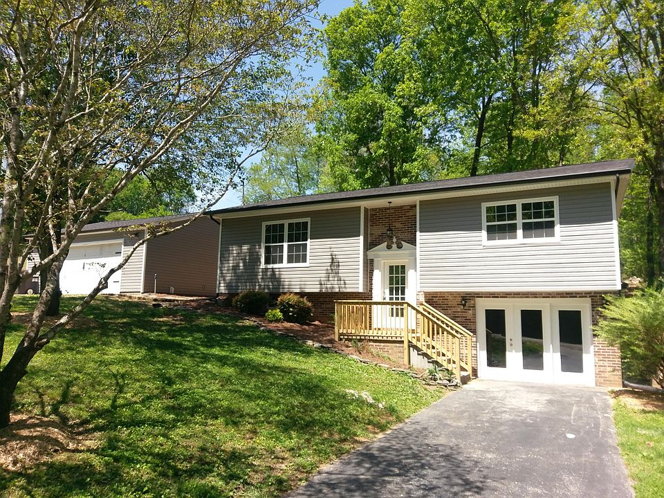 1st image of 1102 Holland Trl