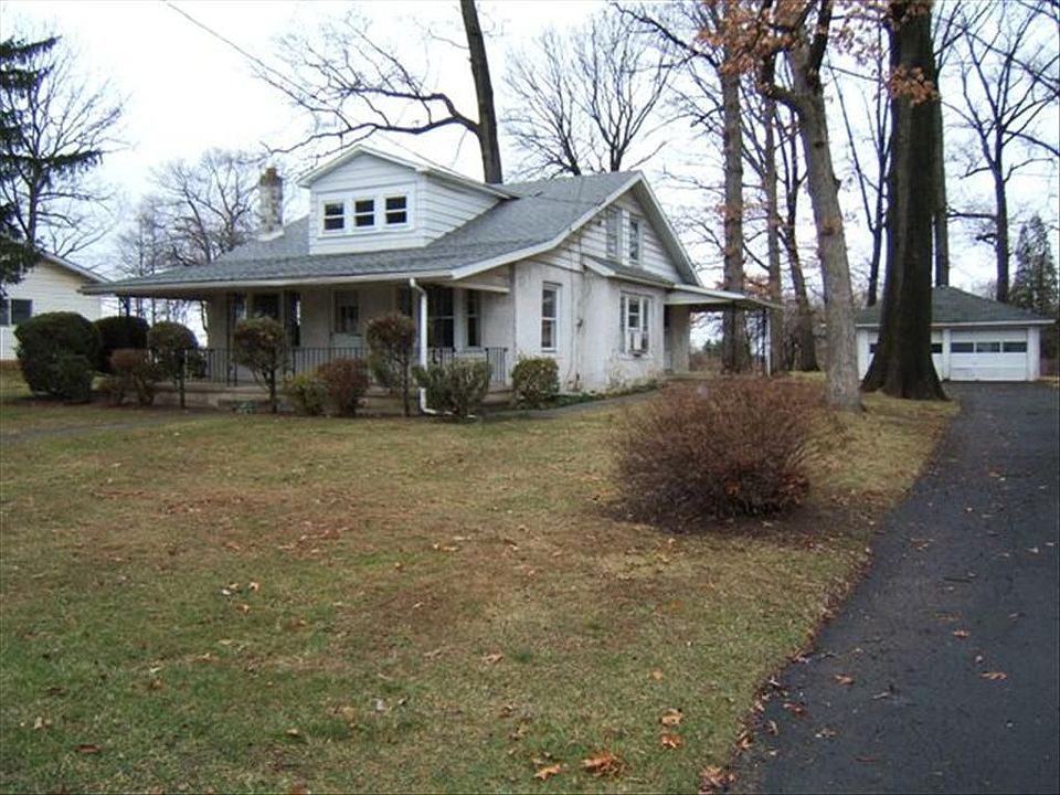 2nd image of 5275 Oak View Dr