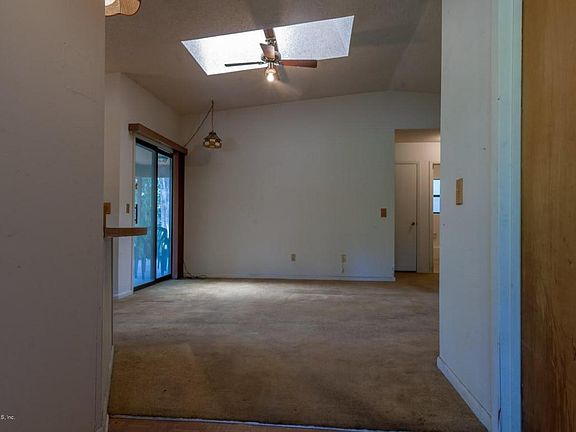 4th image of 4747 Wheeler Ave