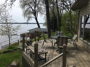 4902 Wakanda Dr, Waunakee, WI 53597