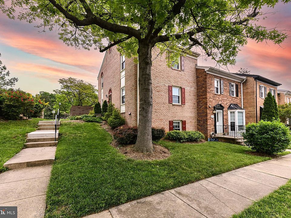 1st image of 4426 Airlie Way