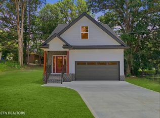 1401 Rosalyn Dr, Knoxville, TN 37914
