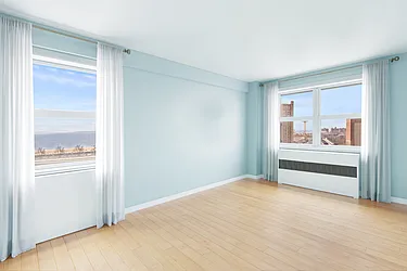 Sold by Thomas Lipovetsky, LREB