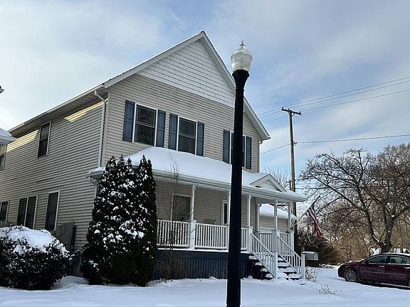2nd image of 740 White St