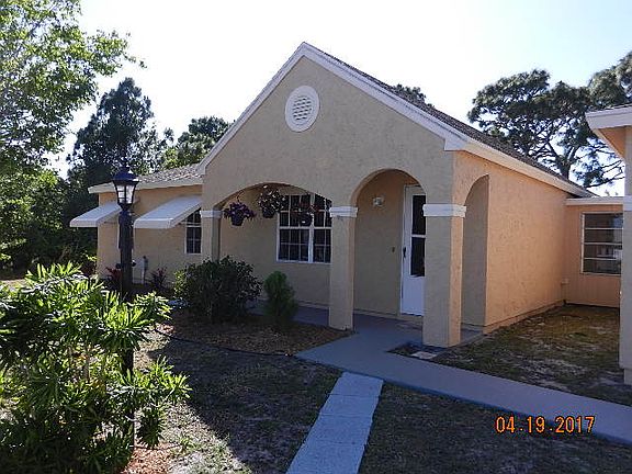 5th image of 2074 SE Mandrake Cir