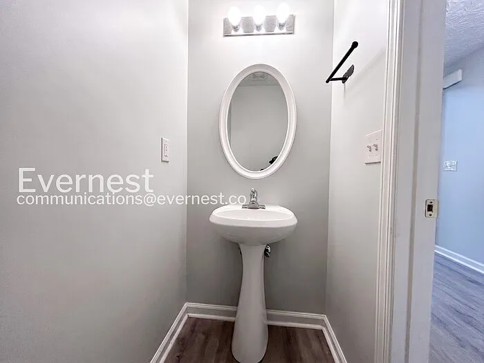 5604 Windfall Ln — Photo 24