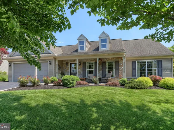 848 Walnut Crest Dr, Lebanon, PA 17046