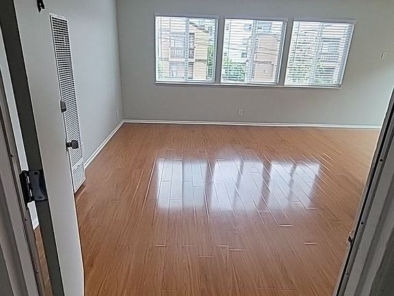 2nd image of 1629 N Formosa Ave #9ab91b131