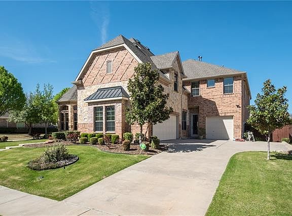 2nd image of 612 Glendevon Dr