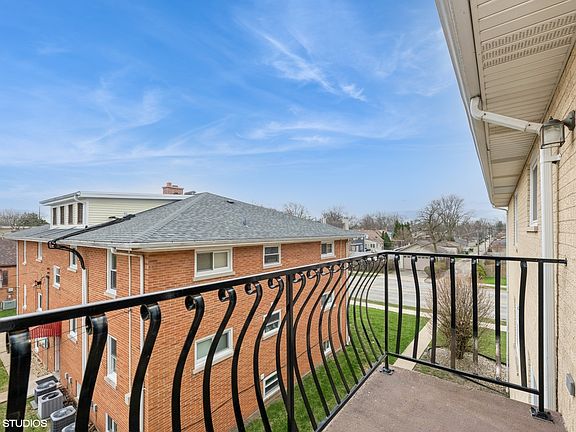 3rd image of 1509 E 31st St APT 3