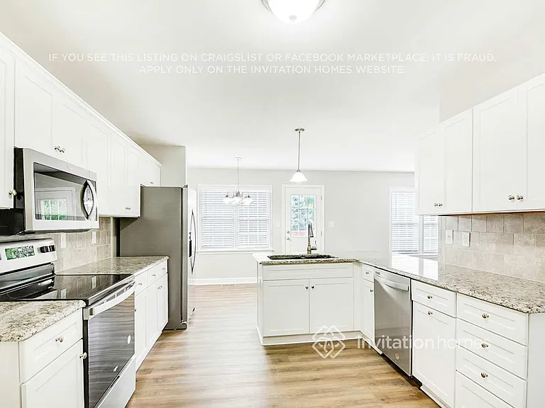 109 Woodsorrell Ct — Photo 7
