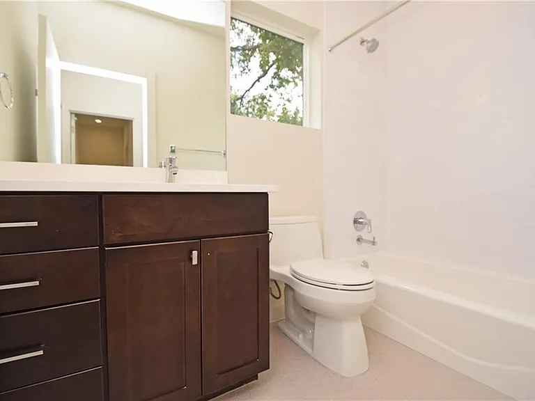 5405 Sunshine Dr #2 — Photo 17