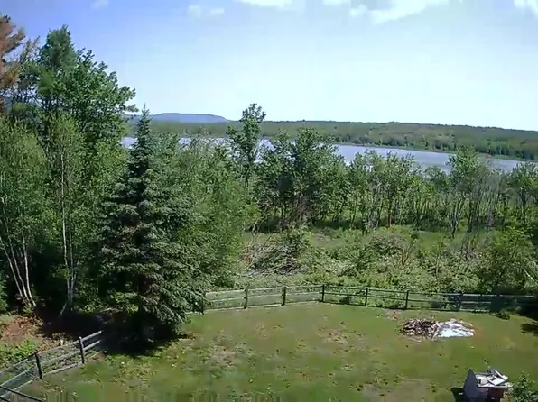 14 Yeaton Lane, West Paris, ME 04289