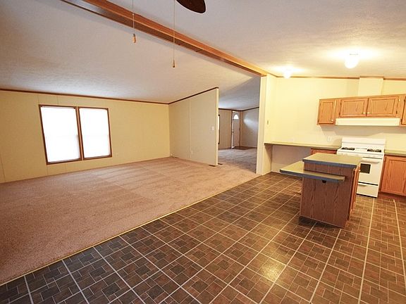 Eat In Kitchen/Family/Dining Room