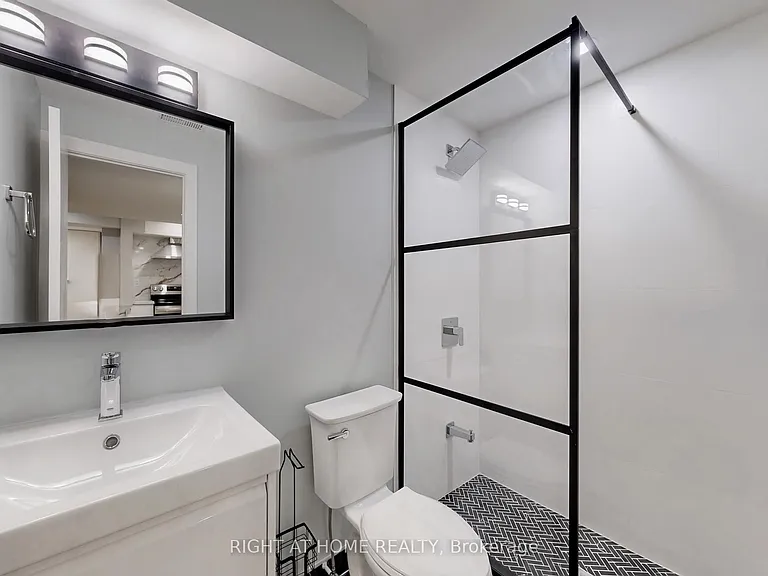 11 Hawker Ct #BASEMENT — Photo 21