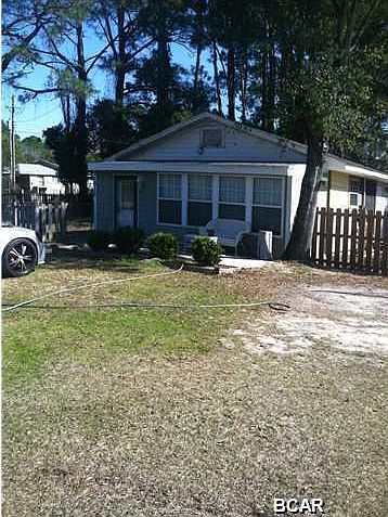 2nd image of 1912 Moates Ave