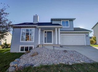 349 N Heatherstone Dr, Sun Prairie, WI 53590