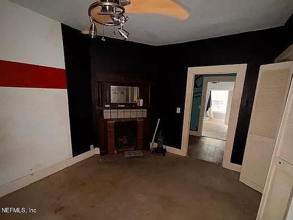 3rd image of 2916 PEARCE Street