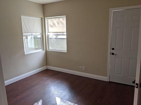 4th image of 15222 Hesby St