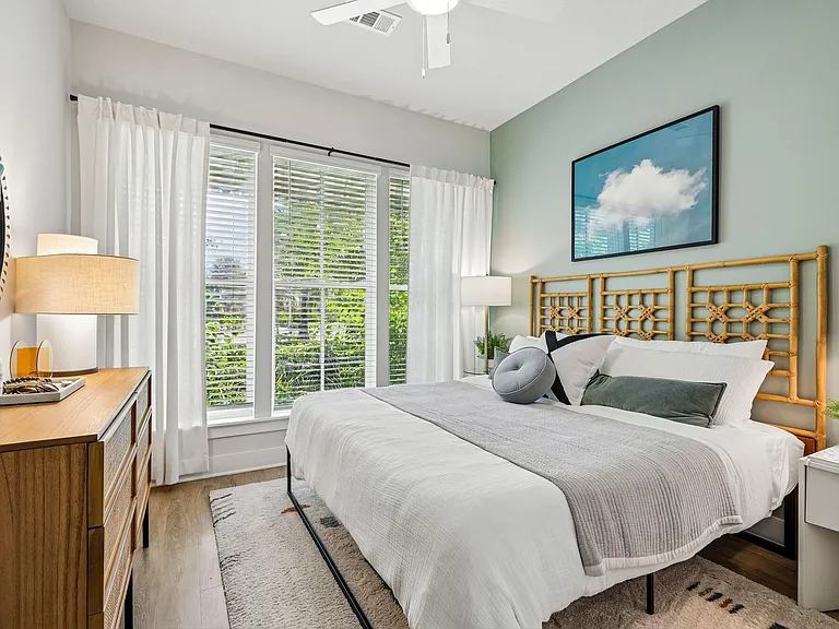 NOVEL Parkway by Crescent Communities — Photo 39