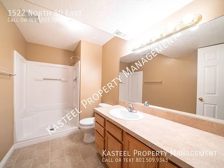 1522 N 50 E — Photo 12