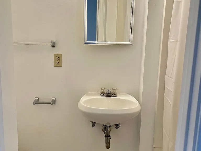 1079 Beacon St #9 — Photo 5